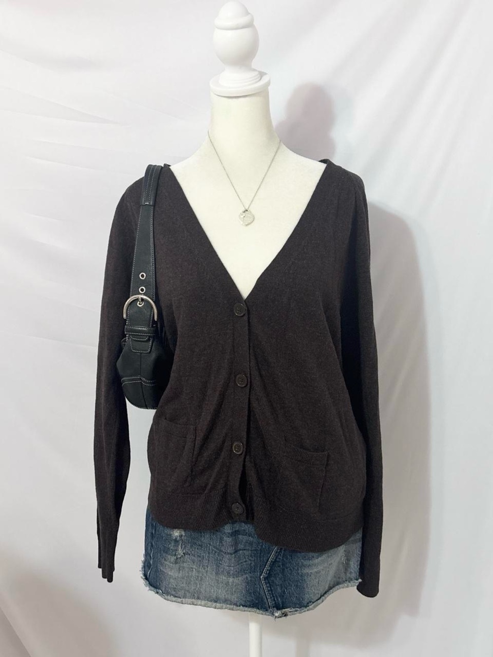 preppy minimalist button up cardigan with front pockets